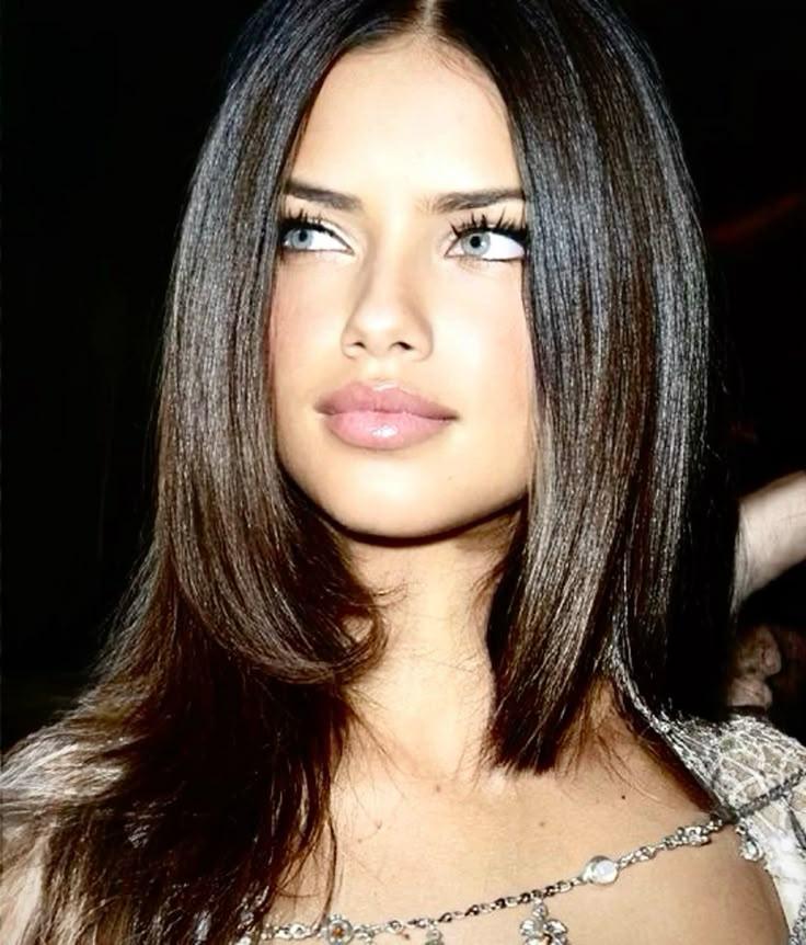 Adriana Lima: The Timeless Power of Confidence and Grace